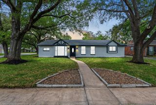 10730 Wickersham Lane, Houston, TX 77042
