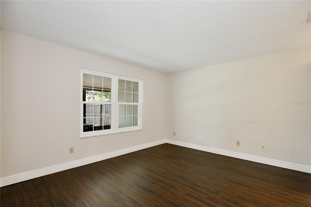 Image 13 of property listing at 904 NORFOLK COURT, Longwood, FL 32750