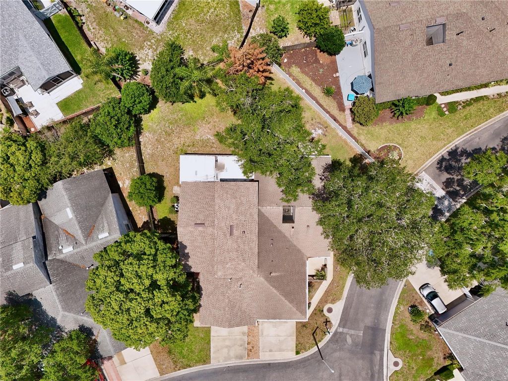 Image 32 of property listing at 904 NORFOLK COURT, Longwood, FL 32750