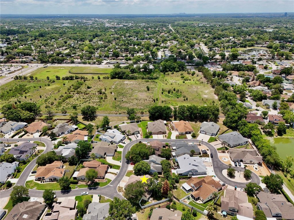 Image 40 of property listing at 904 NORFOLK COURT, Longwood, FL 32750