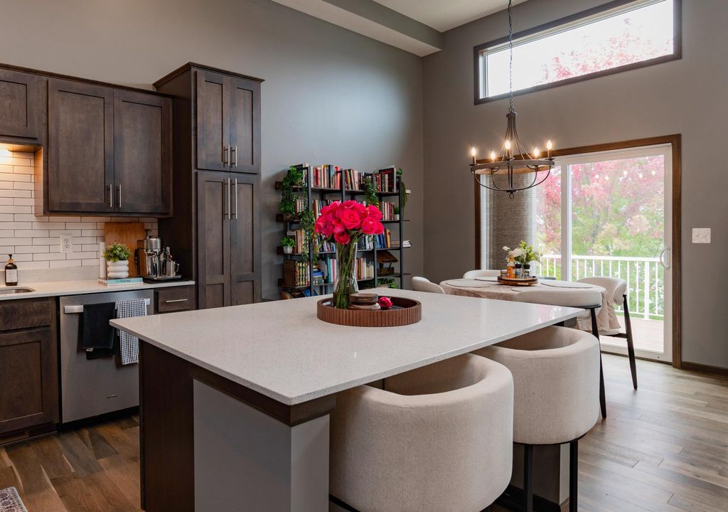 344 Stonewood Place, Burnsville, MN 55306 — photo 4