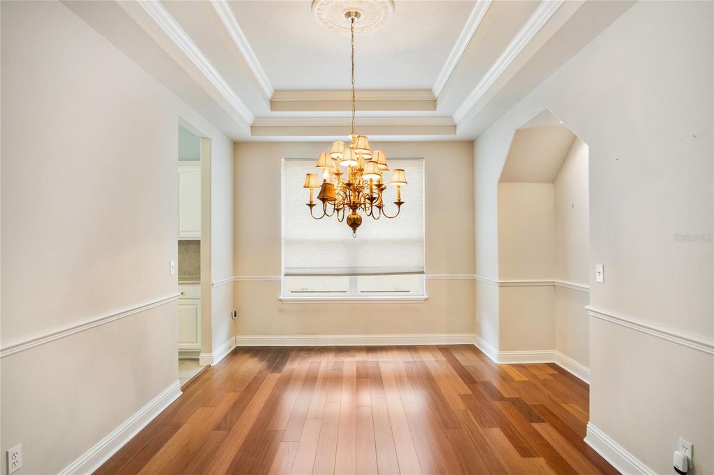 Image 17 of property listing at 10734 WOODCHASE CIRCLE, Orlando, FL 32836