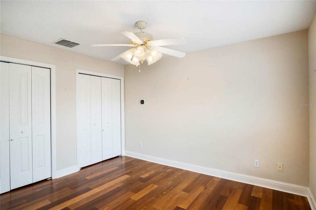 Image 25 of property listing at 10734 WOODCHASE CIRCLE, Orlando, FL 32836