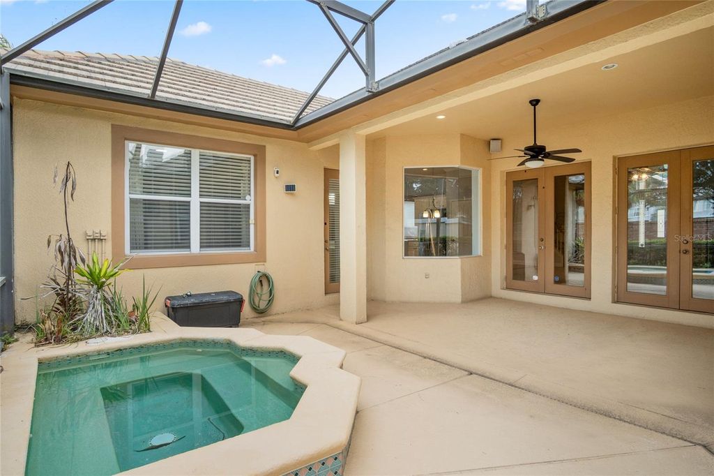 Image 30 of property listing at 10734 WOODCHASE CIRCLE, Orlando, FL 32836
