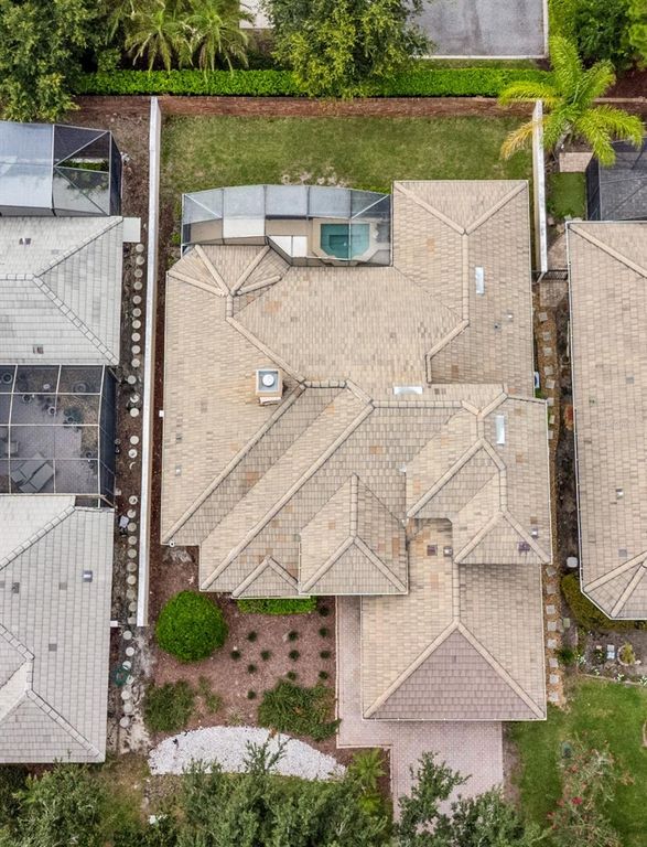 Image 36 of property listing at 10734 WOODCHASE CIRCLE, Orlando, FL 32836