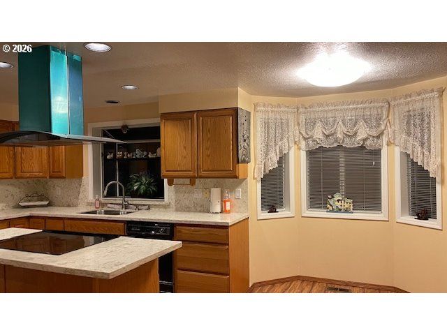 20515 Sw 104TH Ave, Tualatin, OR 97062