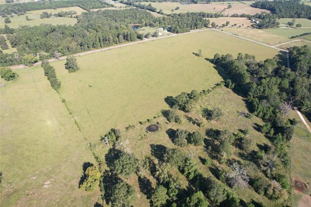 934 Jones Road, New Waverly, TX 77358
