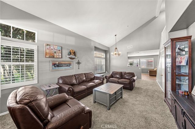 14139 Stanislaus Ct, Fontana, CA 92336