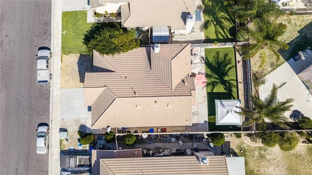 14139 Stanislaus Ct, Fontana, CA 92336