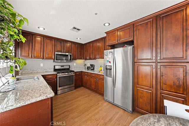 14139 Stanislaus Ct, Fontana, CA 92336