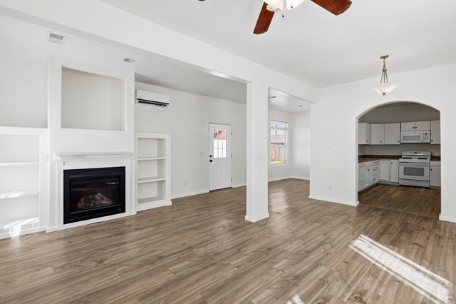 212 S 5th Street, Belen, NM 87002