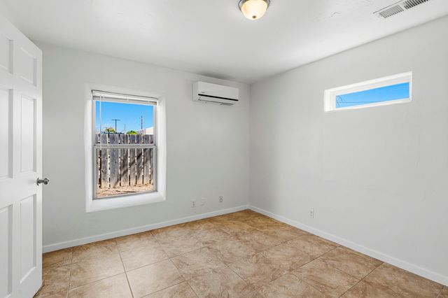 212 S 5th Street, Belen, NM 87002