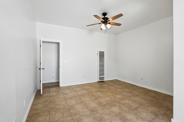 212 S 5th Street, Belen, NM 87002
