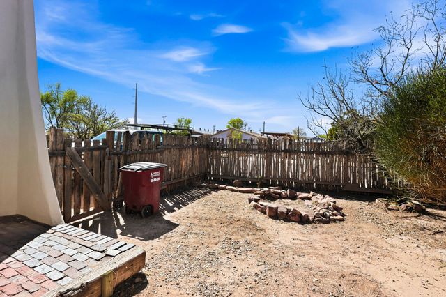 212 S 5th Street, Belen, NM 87002