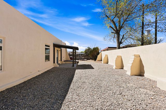 212 S 5th Street, Belen, NM 87002