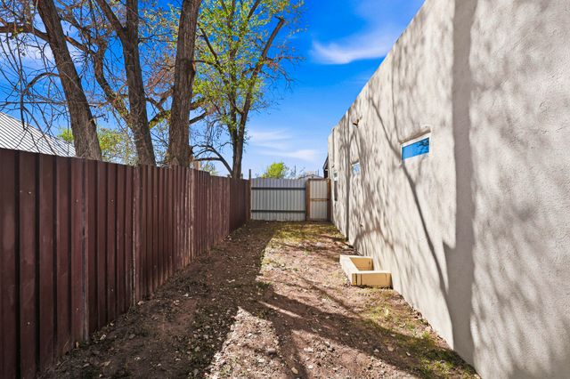 212 S 5th Street, Belen, NM 87002