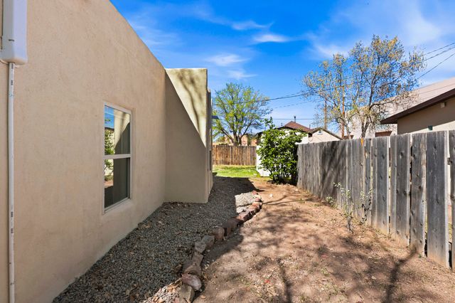 212 S 5th Street, Belen, NM 87002