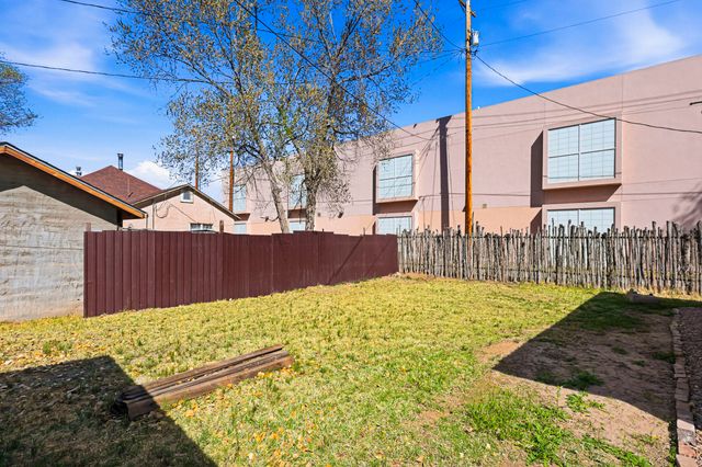 212 S 5th Street, Belen, NM 87002