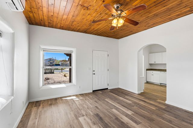 212 S 5th Street, Belen, NM 87002