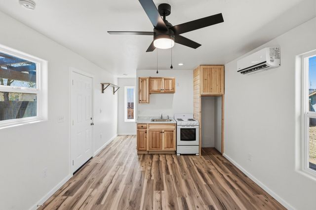 212 S 5th Street, Belen, NM 87002