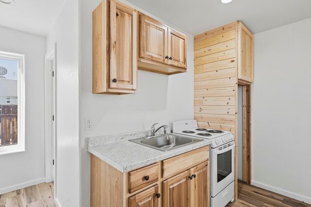 212 S 5th Street, Belen, NM 87002