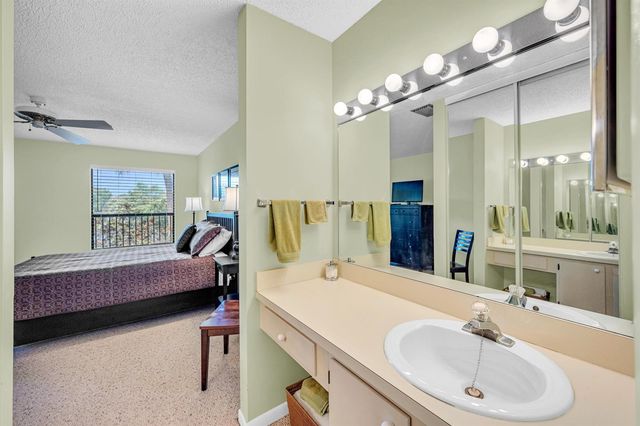 3123 Carambola Circle S 3123, Coconut Creek, FL 33066