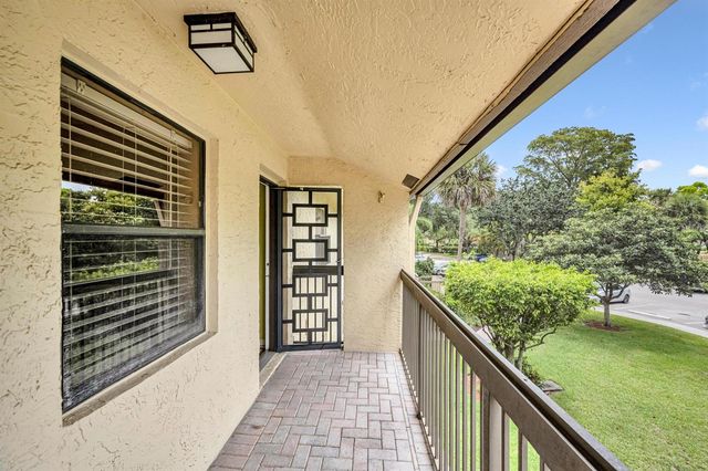 3123 Carambola Circle S 3123, Coconut Creek, FL 33066