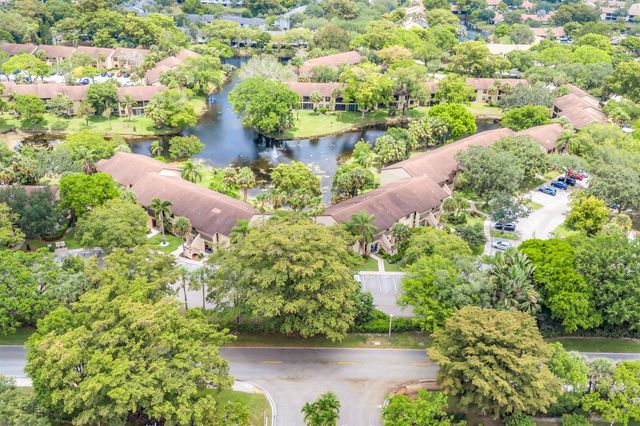 3123 Carambola Circle S 3123, Coconut Creek, FL 33066