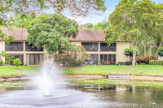 3123 Carambola Circle S 3123, Coconut Creek, FL 33066