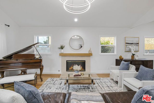 1696 N Altadena Drive, Altadena, CA 91001
