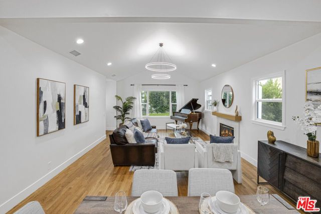1696 N Altadena Drive, Altadena, CA 91001