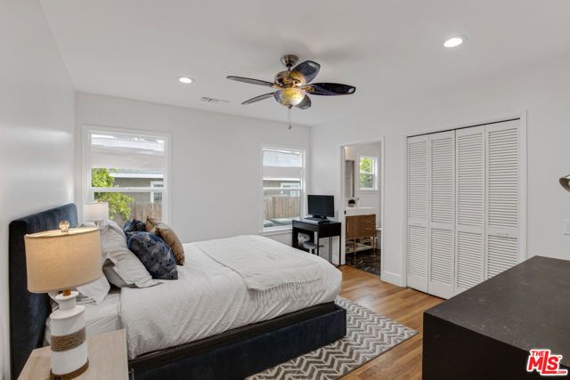 1696 N Altadena Drive, Altadena, CA 91001