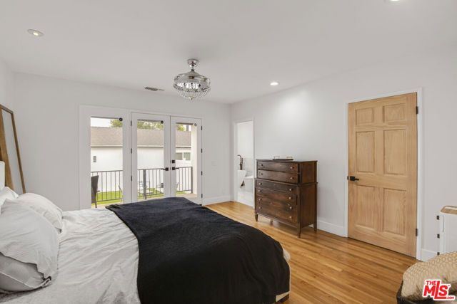 1696 N Altadena Drive, Altadena, CA 91001