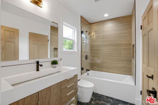 1696 N Altadena Drive, Altadena, CA 91001