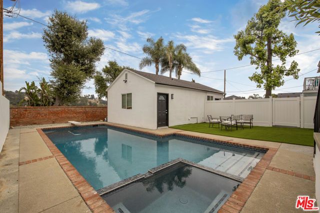 1696 N Altadena Drive, Altadena, CA 91001