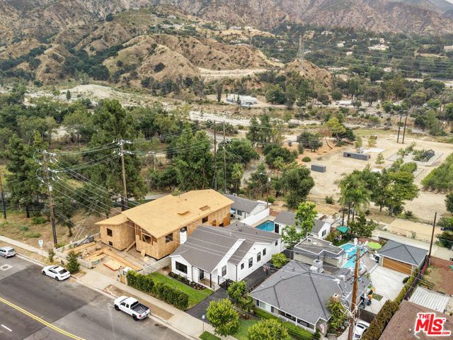1696 N Altadena Drive, Altadena, CA 91001