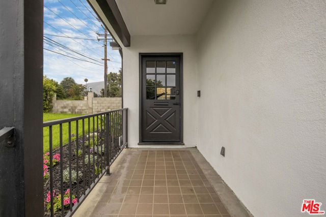 1696 N Altadena Drive, Altadena, CA 91001