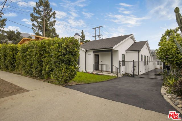 1696 N Altadena Drive, Altadena, CA 91001