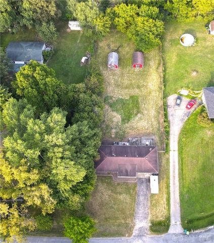 1290 Red Oaks Circle, Springfield, OH 45506