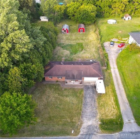 1290 Red Oaks Circle, Springfield, OH 45506