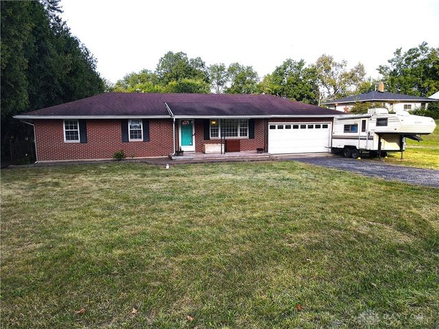 1290 Red Oaks Circle, Springfield, OH 45506