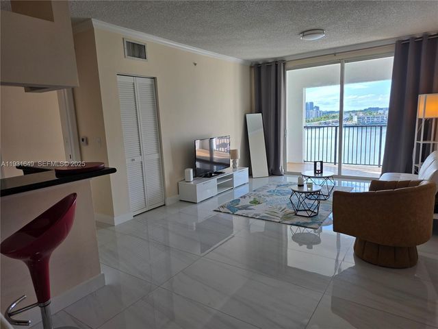 17150 N Bay Rd 2806, Sunny Isles Beach, FL 33160