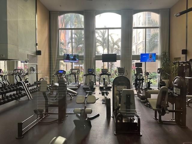 17150 N Bay Rd 2806, Sunny Isles Beach, FL 33160