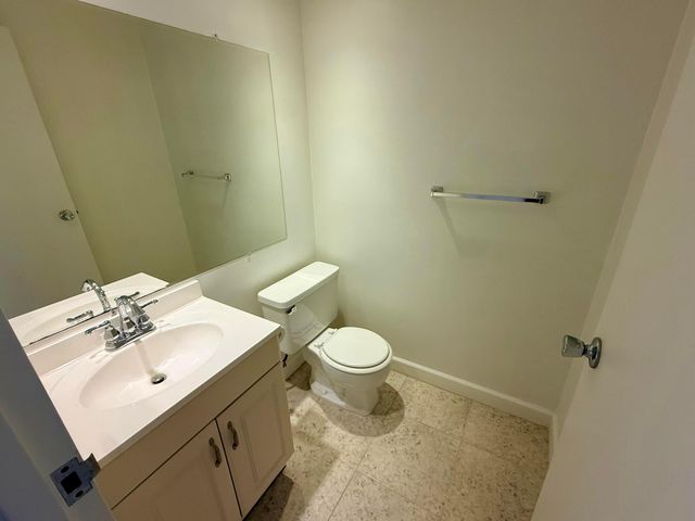 210 Tuscany Lane, Delray Beach, FL 33446