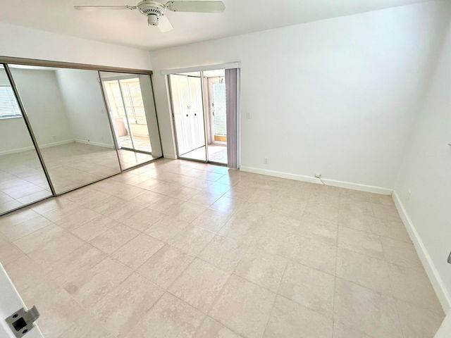 210 Tuscany Lane, Delray Beach, FL 33446