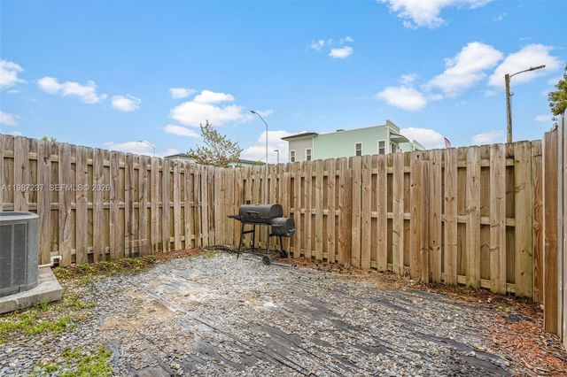 243 SW 6th Ln, Florida City, FL 33034