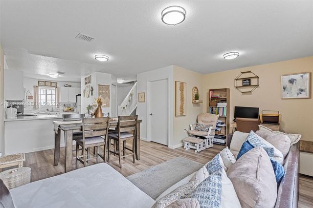 243 SW 6th Ln, Florida City, FL 33034