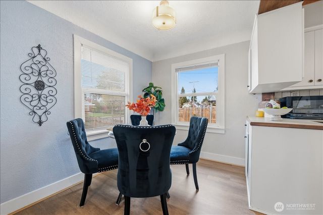 203 17th Street NW, Puyallup, WA 98371