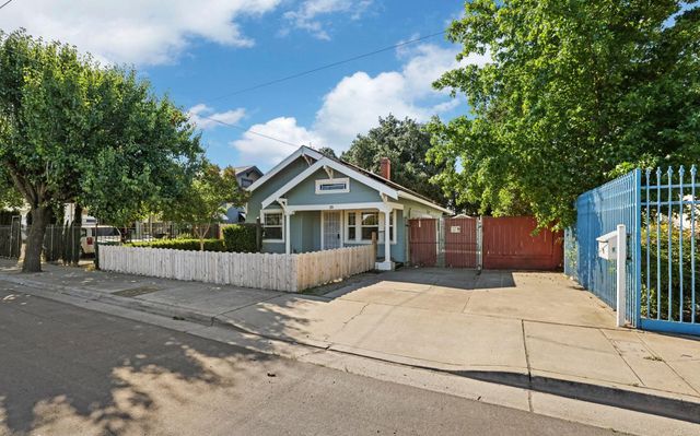 2126 E Fremont St, Stockton, CA 95205