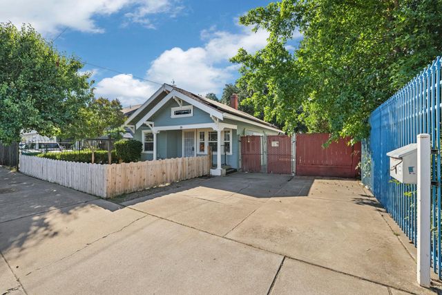 2126 E Fremont St, Stockton, CA 95205